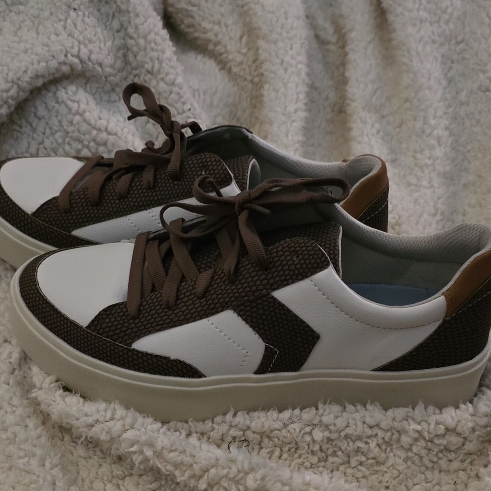 Brown and White  Dr. Scholls Sneakers Sz9